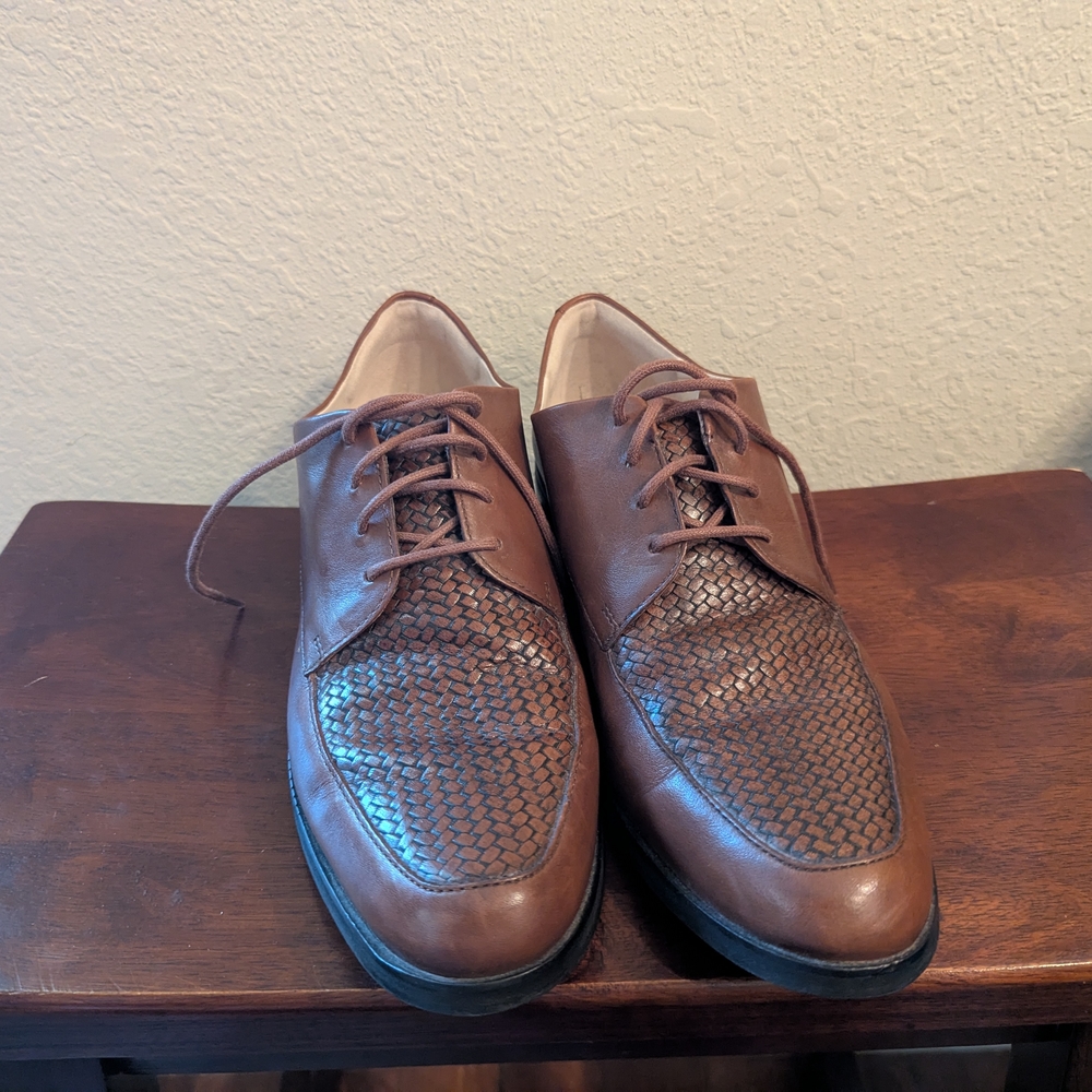 Cole Haan Brown Textured Oxfords - 9 B